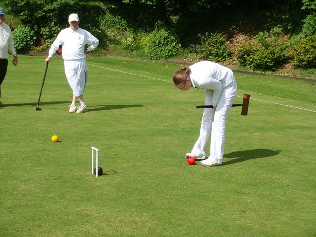 Copy of Ashby friendly 003.jpg - Rachel about to demonstrate a perfect jump shot (success rate very high)